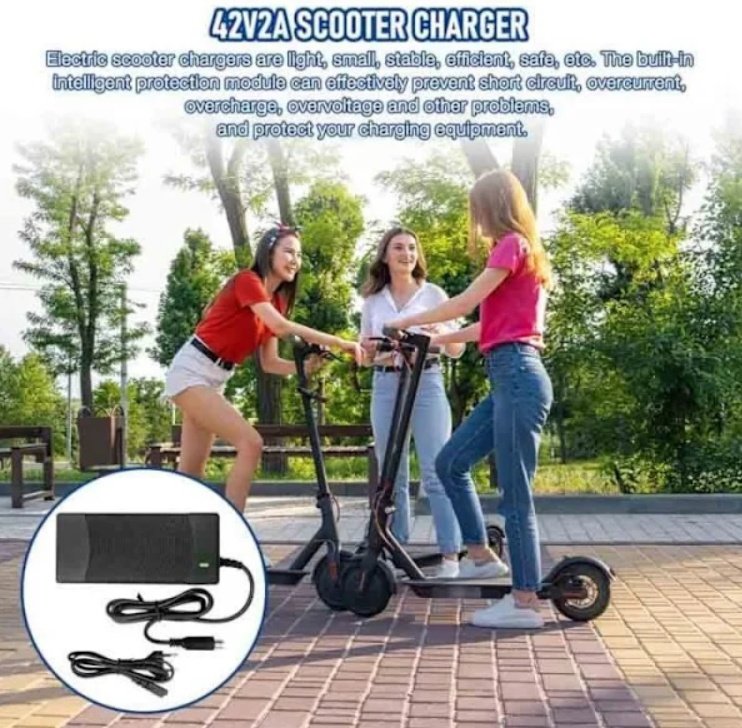 Laddare – 42V 2A för M365 och Ninebot – Snabb och trygg laddning M365/Pro/1S/Pro2/Essential/3 Laddare – 42V 2A för M365 och Ninebot – Snabb och trygg laddning M365/Pro/1S/Pro2/Essential/3